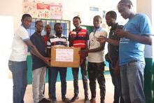 Sare Gubu Basirou youth donates 10,000 worth of medical drugs to Diabugu Health Centre