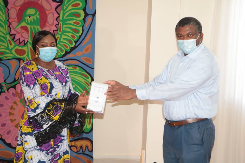 Health minister lauds first family's role in fighting covid-19