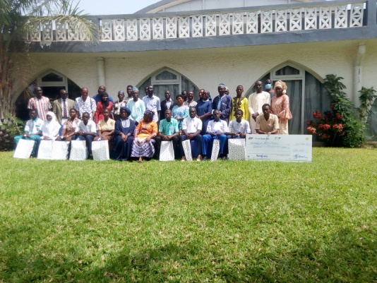TBL awards top 10 outstanding students