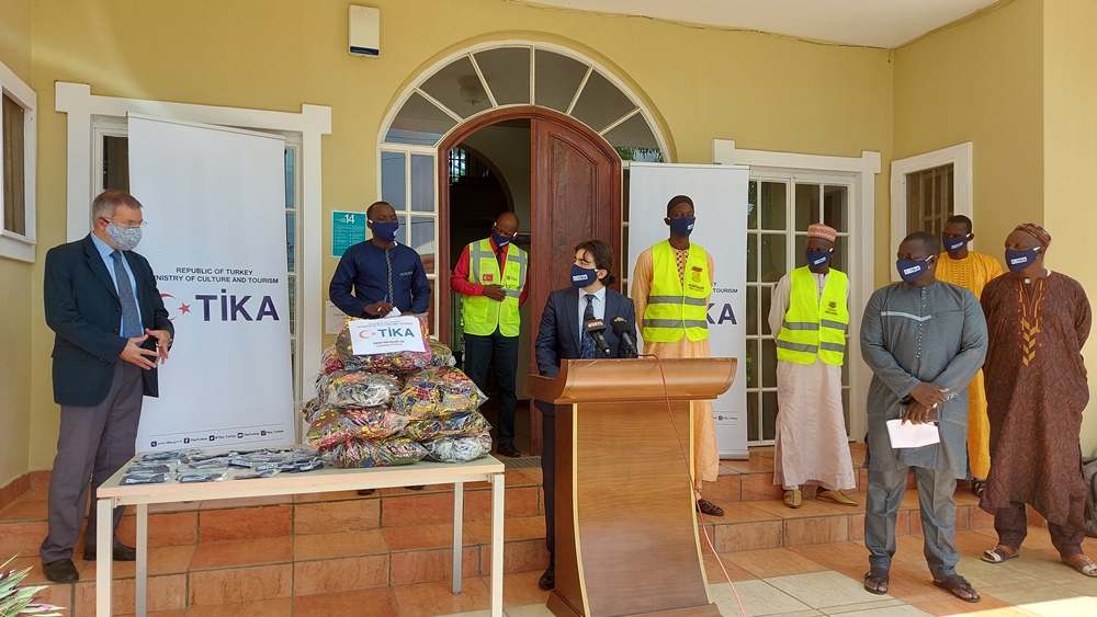 TIKA supports Gambian population with face masks
