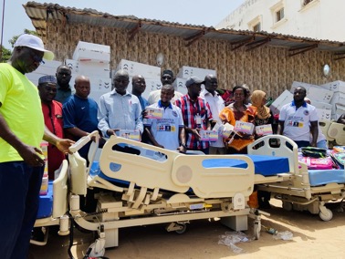 Tallinding North Councillor donates 500 school bags, 100 hospital beds