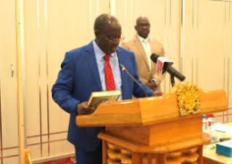 Trade minisrer admits