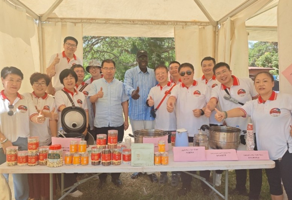 China Medical Team Showcases Traditional Chinese Food Therapy at West African Food Festival
