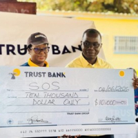Trust Banks donates