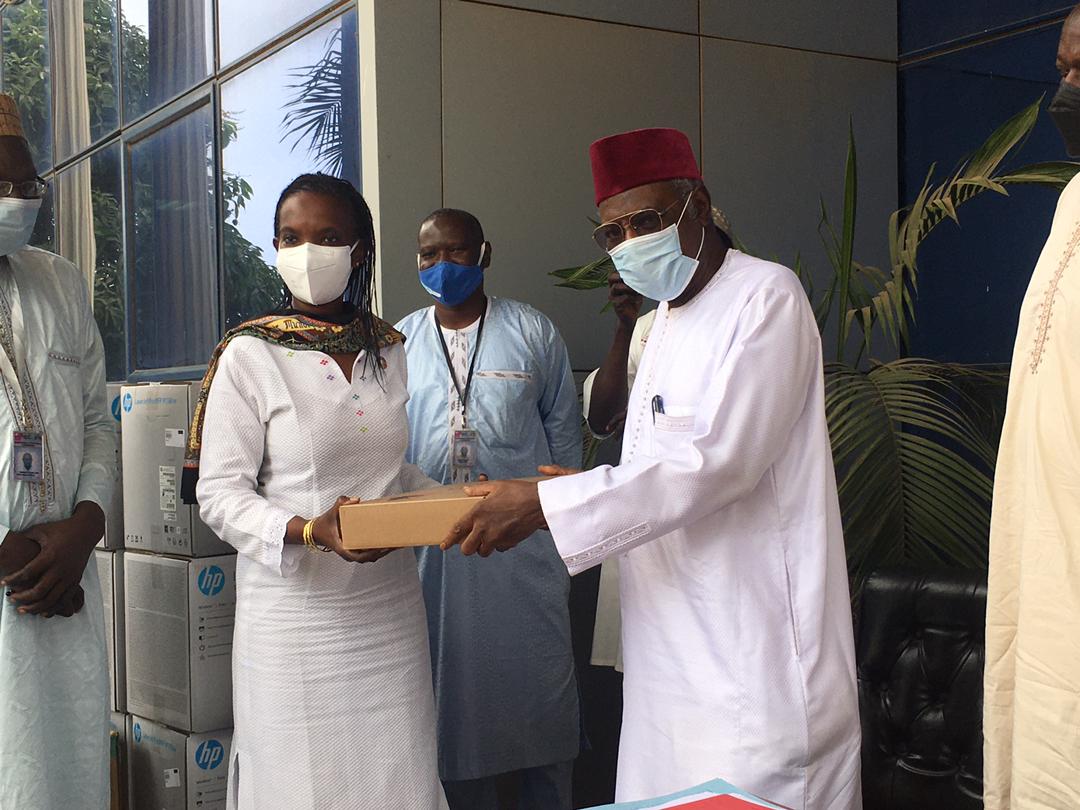 UNDP hands over support equipment to IEC