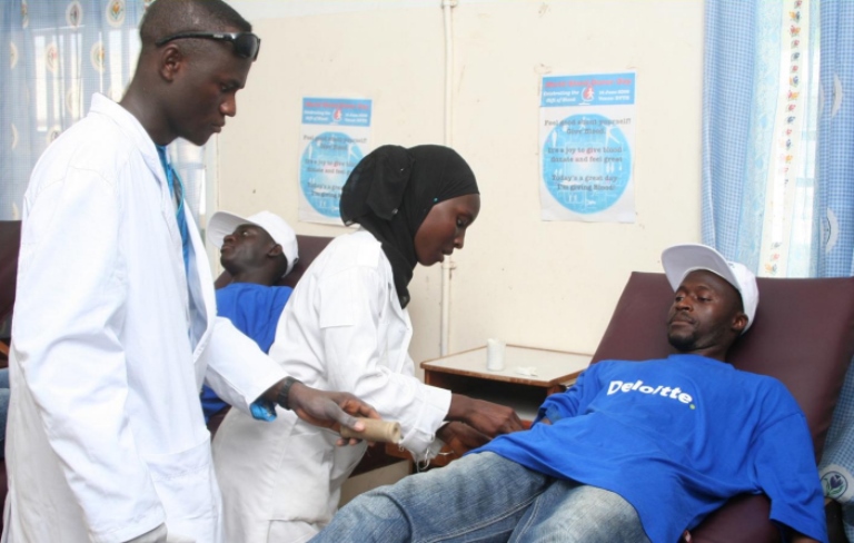 Volunteer doctors to assist covid-19 patients on self-isolation at home