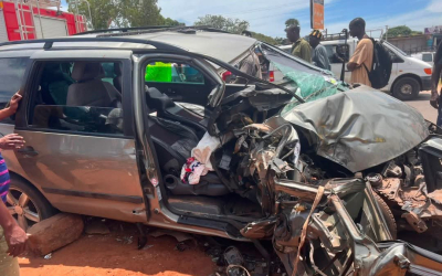 3 survive Jimpex Road crash as passenger trapped inside vehicle