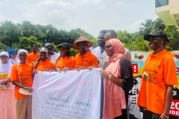 Young Gambians march for climate justice, present demands to gov’t