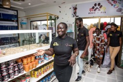 Young Gambian designer promotes arts