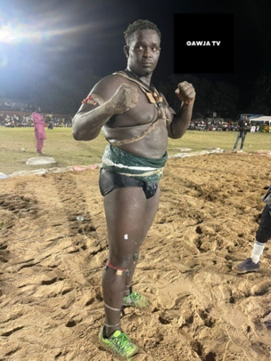 Wrestler Yaya Jammeh wins FTJ flag in 40 seconds