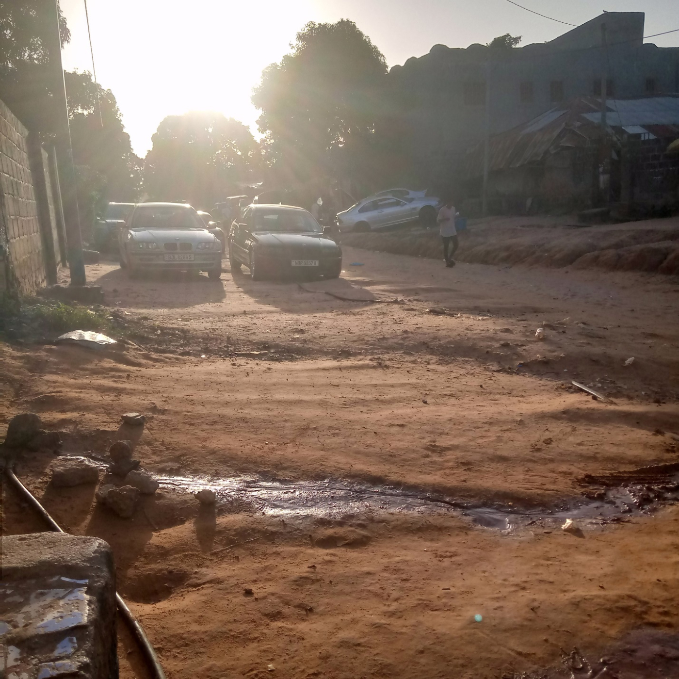 Bundung residents call on authorities to remove street auto mechanic garage 