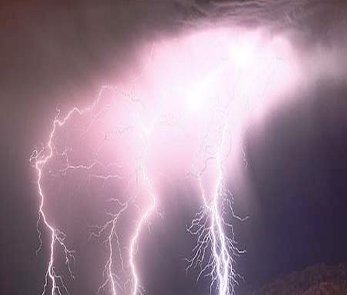 Lightening kills boy, 13, in NBR