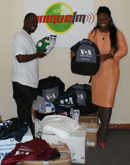 US Embassy Donates to Unique FM
