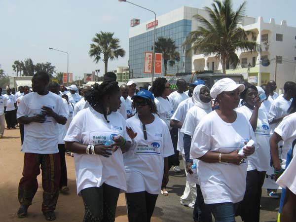 Standard Chartered, others 'walk for sight'