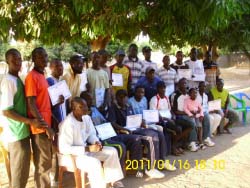 18 people bag football coaching certificates