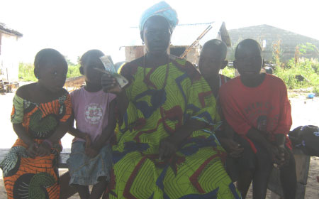 Houston-Gambian Community assists needy families