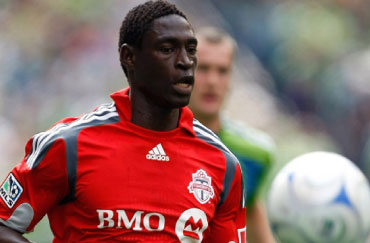 Toronto waives Emmanuel Gomez