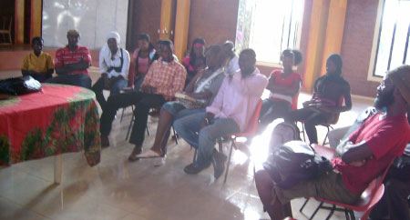 Ebunjan Theatre Troupe to present two short comic plays