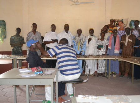 Tanji hosts free eye testing, specks donation