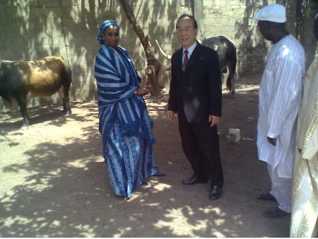 ROC President donates bulls, camels to JFP