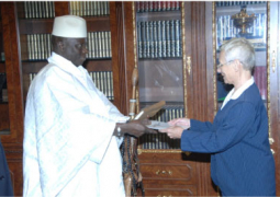 zimbabwean ambassador presenting her letter to president jammeh