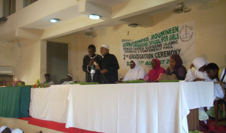 12 girls complete memorizing the Holy Quran