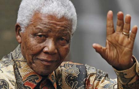 South African consulate opens condolence book for Mandela