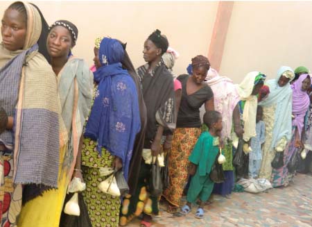 Modou Turo Darboe gives over D3M Ramadan gifts to Muslims