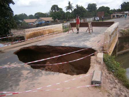 Part of ‘Kotu-Silo’ bridge collapses amid heavy rains