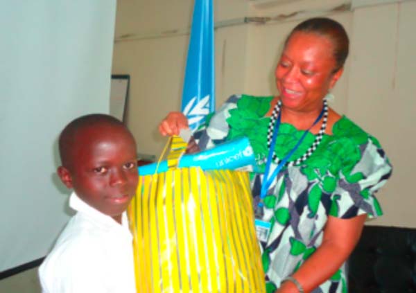 Winners of UN Day radio competition receive prizes
