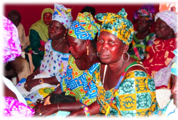 LINKING WOMEN’S GROUPS TO AGRICULTURAL FACILITIES AND MFIs