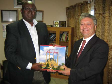 Turkey’s ambassador visits UTG