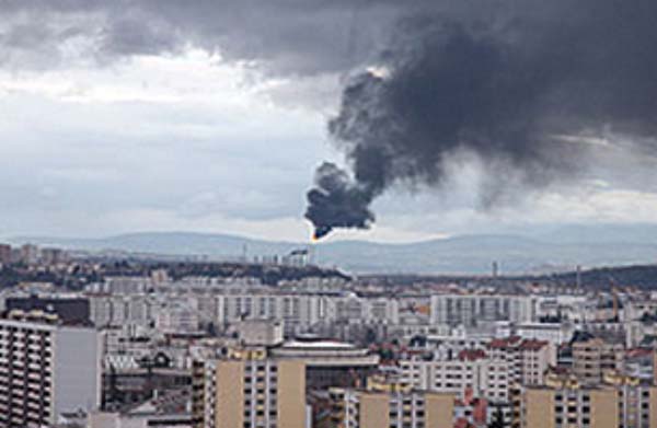 7 million premature deaths annually linked to air pollution
