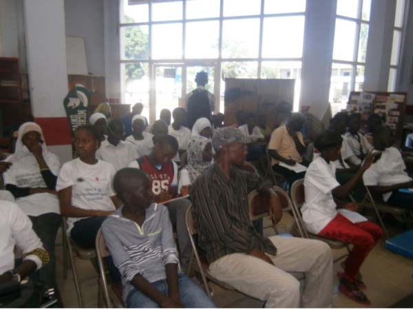 Discussion on youth and illicit drugs held