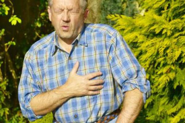 Heart Attack Signs: How To Tell If You Might Be Having A Heart Attack