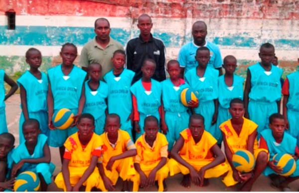 Volleyball boss visits African Dream Centre in provinces