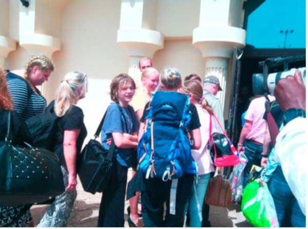 More tourists arrive