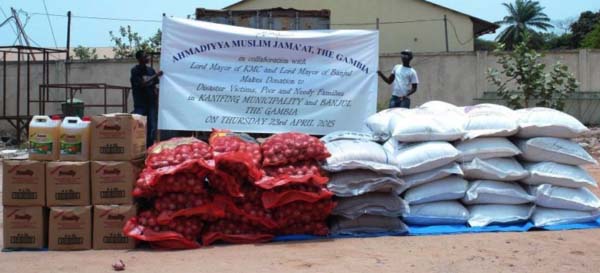 Ahmadiyya Muslim Jama’at donates to disaster victims in KM, Banjul