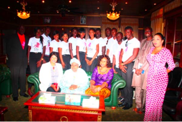 Elite proprietor calls on modeling agencies to unite