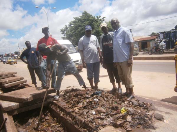 Massive cleansing of gutters at Latrikunda Sabiji