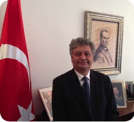 GLOBAL CRISES OF MIGRANTS AND REFUGEES AND TURKEY’S CONTRIBUTIONS TO TACKLE THE PROBLEM IN AN HUMANITARIAN WAY