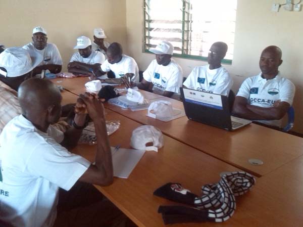 Extension workers brainstorm on mainstreaming climate change into development planning