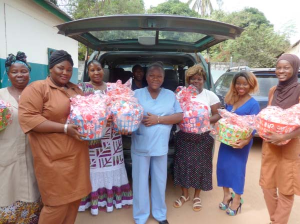 PIMT distributes baby items among pregnant women