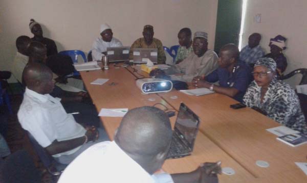 FAO, partners assess progress and challenges of MDG1c project