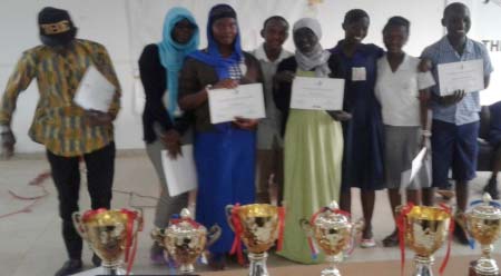 Lend a Hand Society holds debate, quiz competition