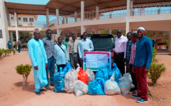 Jameyatou Akram Foundation presents Ramadan gifts to patients at SK hospital
