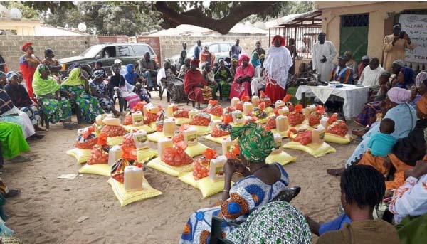 Taiba Charity gives Ramadan gifts to households in Bundung
