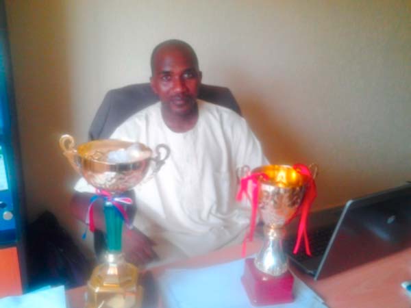 MOYS DPS donates trophies to Volleyball Federation