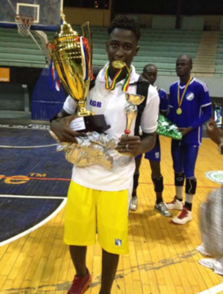 Babucarr Jarra wins MVP in Senegalese volleyball league