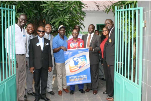 Int’l district governor of Rotary Club visits Banjul hospital